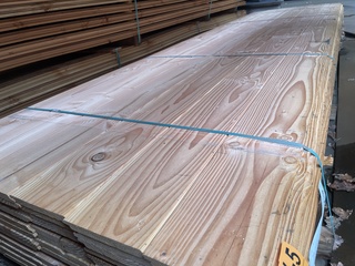 Ca. 72x Douglas Wisselsponning/Halfhoutsrabat, 18x190mm, lengte 400cm